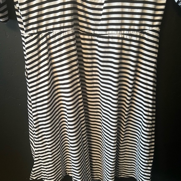 NWT Torrid Women's Black and White plus size Dress Size : 1X - Picture 9 of 12
